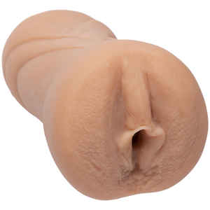 Ariana Marie Ultraskyn Pocket Pussy - iVenuss