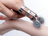 Master Series Spikes Double Finger Pinwheel - iVenuss